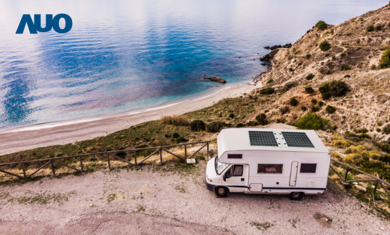 「可撓輕量化太陽光電板SunCurva」使用輕量特殊耐候型複合板取代傳統太陽能板的玻璃前板，不僅降低70%重量，每米平方僅3Kg；具有抗衝擊性能及通過電磁相容性測試，可應用於交通運輸工具，如露營車、遊艇等